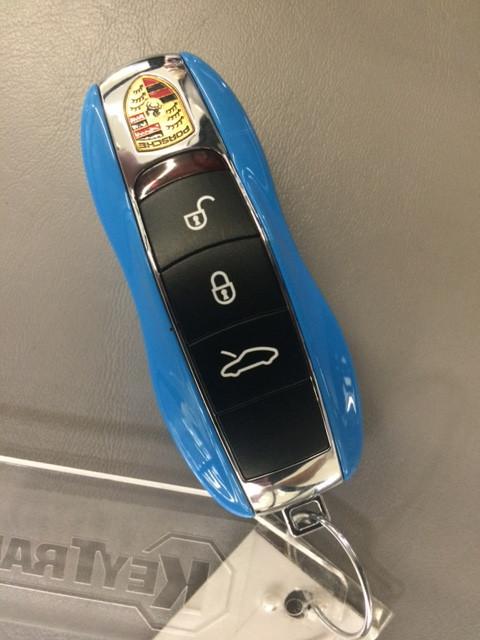 VViViD+ Gloss Smurf Blue (Riviera Porsche GT3 Blue) - The VViViD Vinyl Wrap Shop